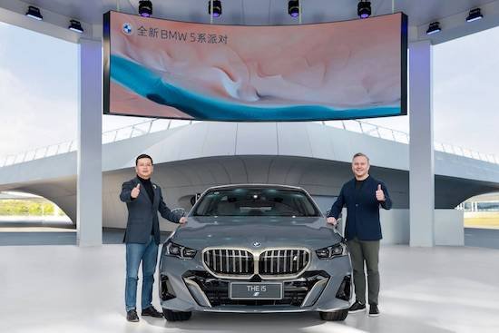 油电同价43.99万元起 全新BMW 5系 / i5正式上市_fororder_image001